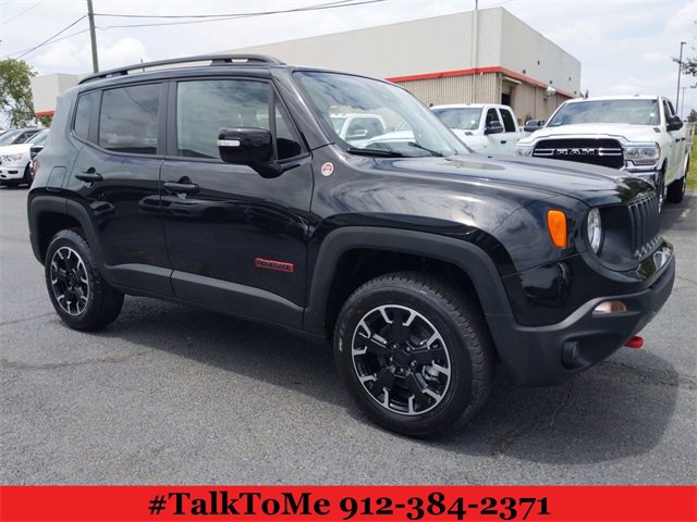 Used 2023 Jeep Renegade Trailhawk w/ Trailer Tow Group