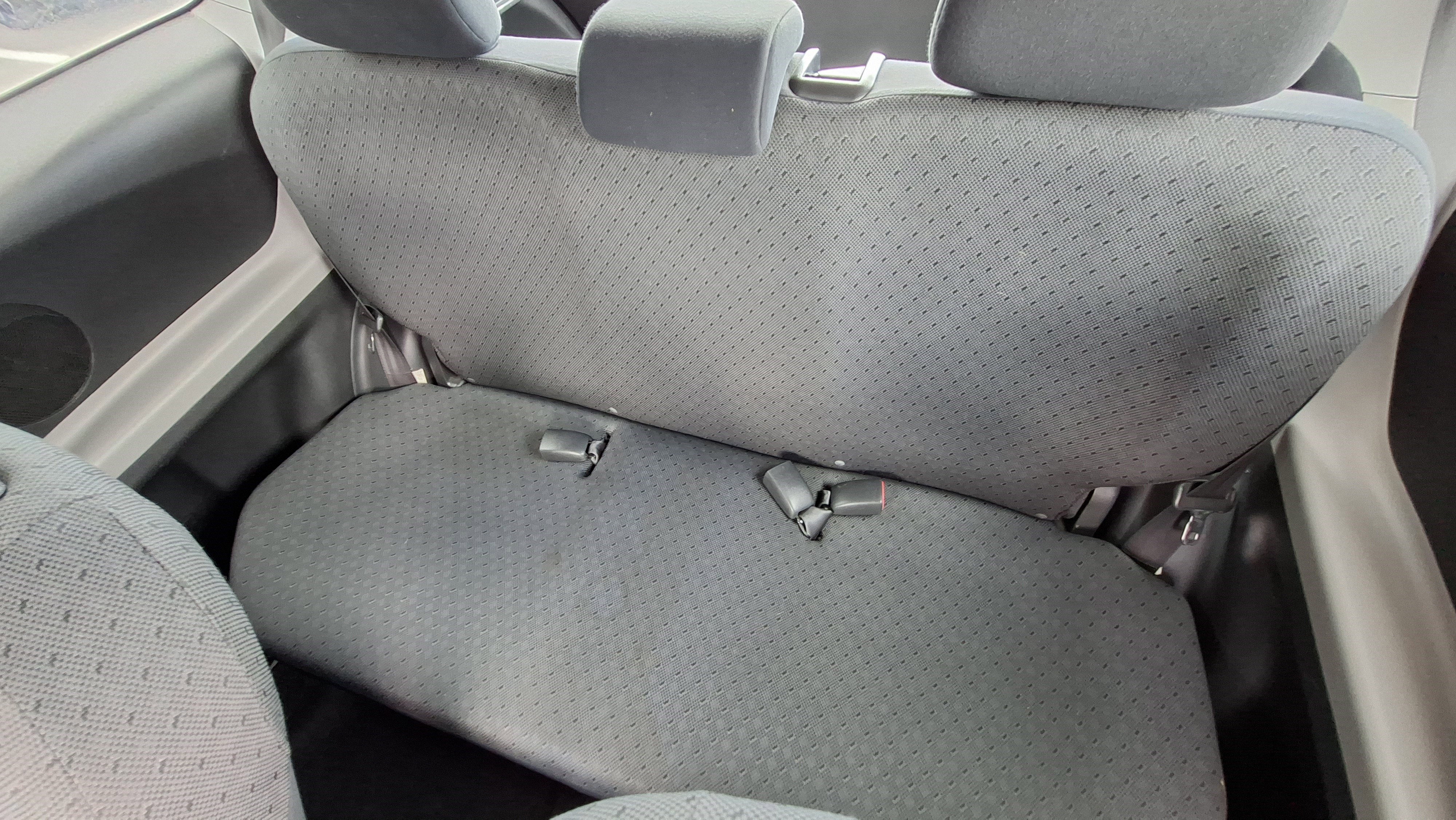 Used 2009 Toyota Yaris 2-Door Hatchback FWD image 17