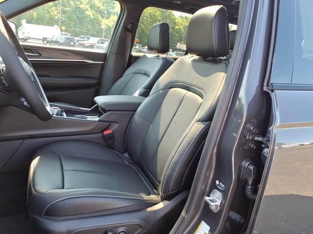 New 2026 Jeep Grand Cherokee Limited AWD/4WD image 12