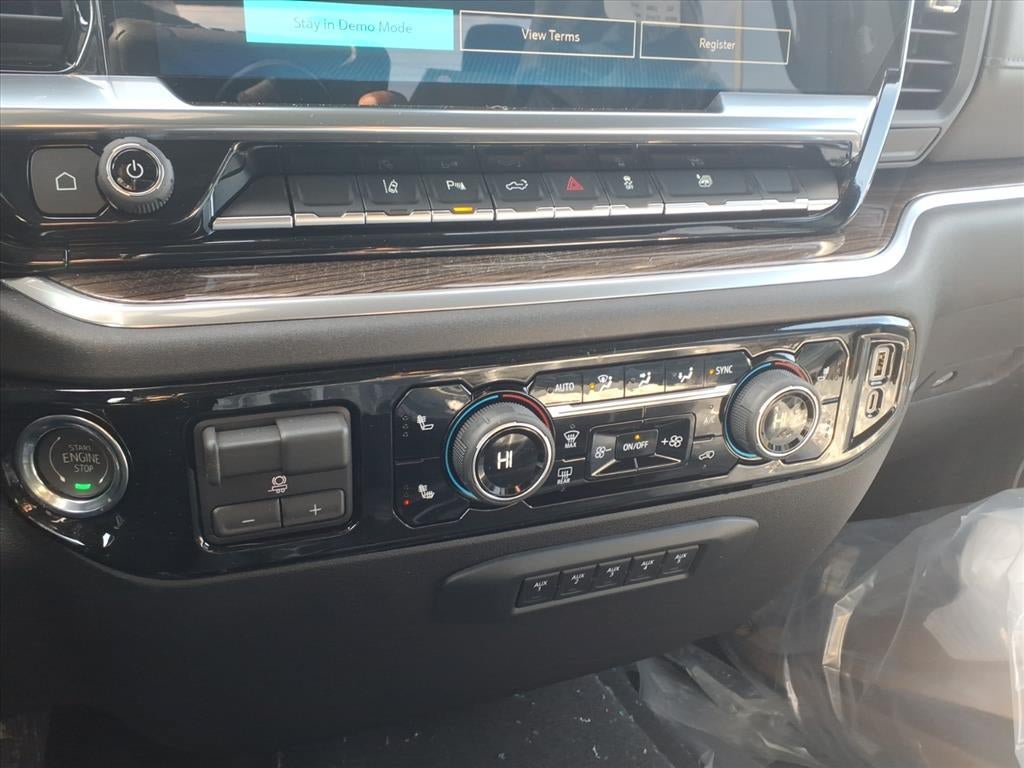 New 2026 Chevrolet Silverado 3500 LT w/ All Star Edition AWD/4WD image 15