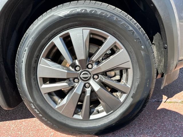 Used 2024 Nissan Pathfinder S image 34