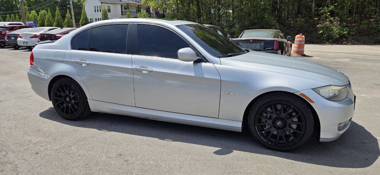 Used 2011 BMW 335i Sedan RWD image 4