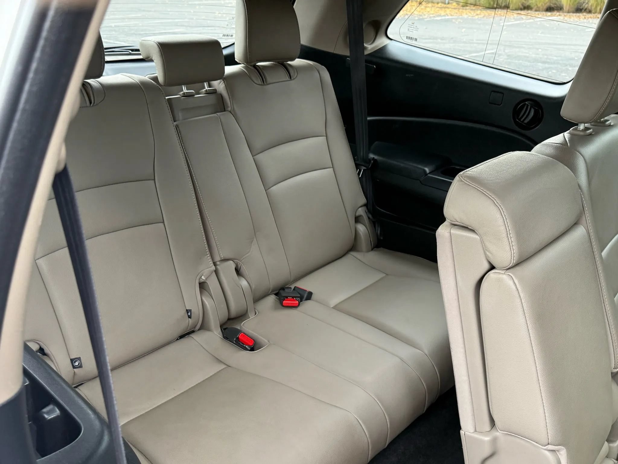 Used 2016 Honda Pilot Touring image 25