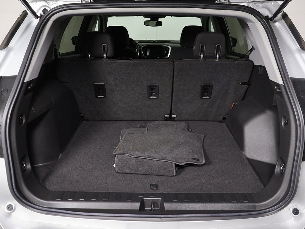 Used 2020 GMC Terrain SLE image 13