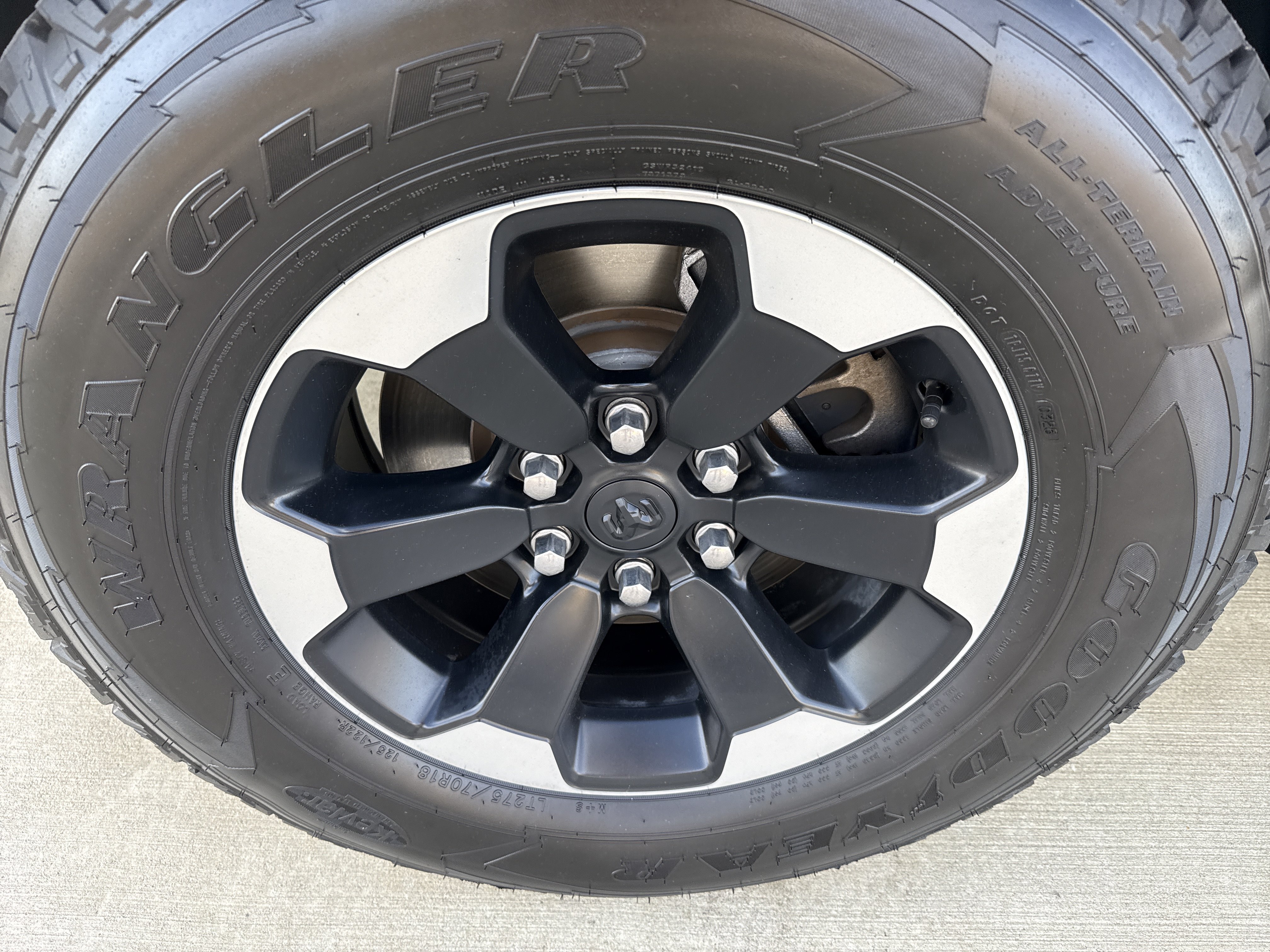Used 2019 RAM 1500 Rebel w/ Rebel Level 2 Equipment Group AWD/4WD image 18