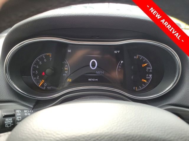 Used 2021 Jeep Grand Cherokee Laredo X image 9