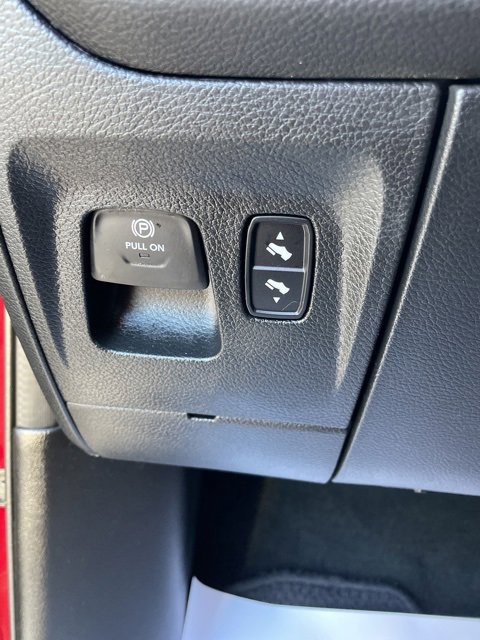 Used 2024 RAM 1500 Laramie image 40