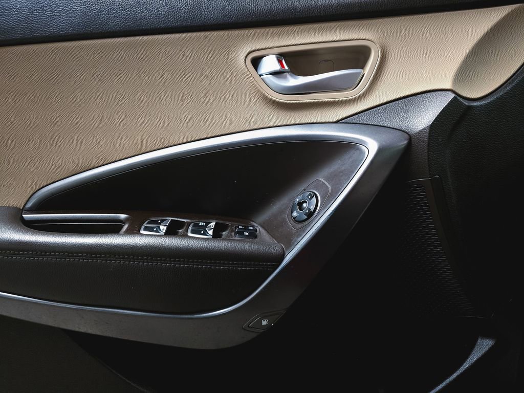 Used 2018 Hyundai Santa Fe Sport image 17