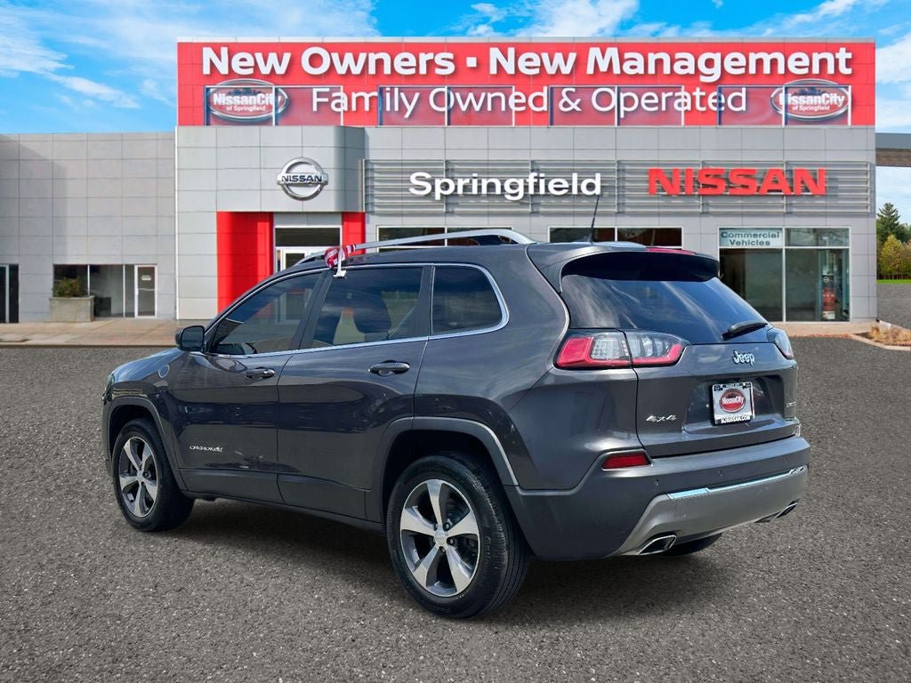 Used 2019 Jeep Cherokee Limited AWD/4WD image 6