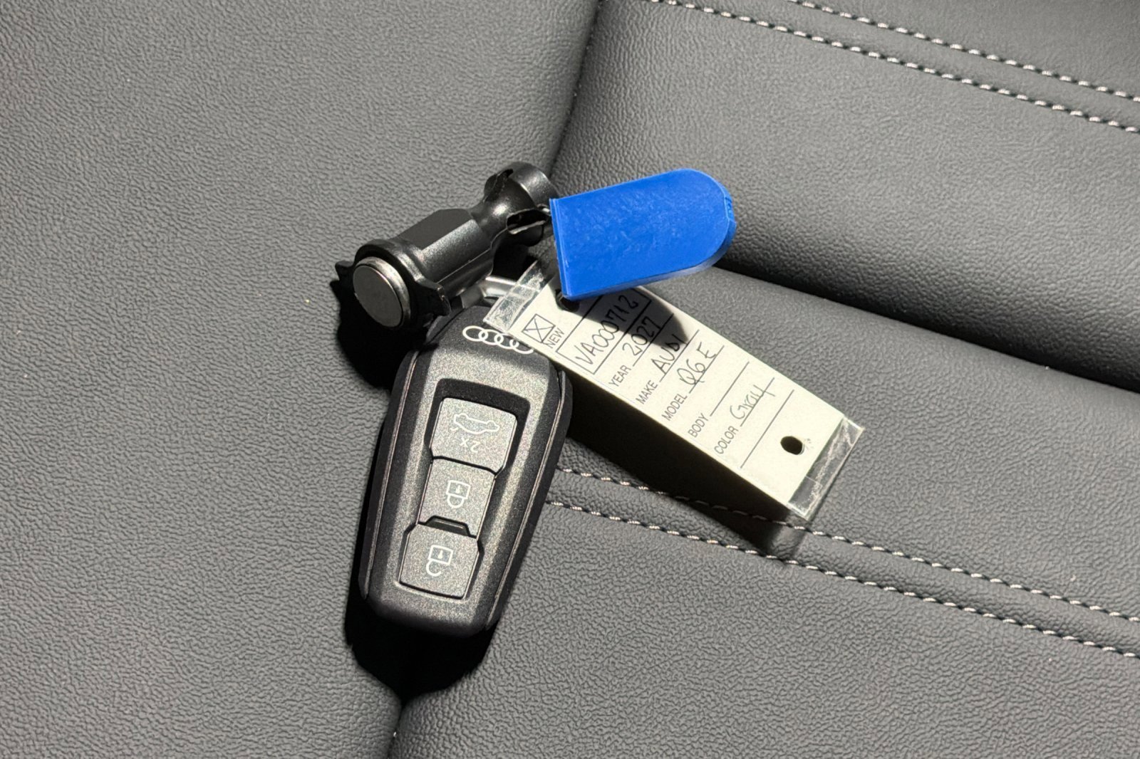 New 2027 Audi Q6 e-tron Premium AWD/4WD image 25