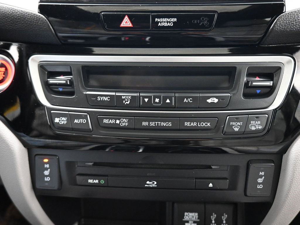 Used 2016 Honda Pilot Touring image 22