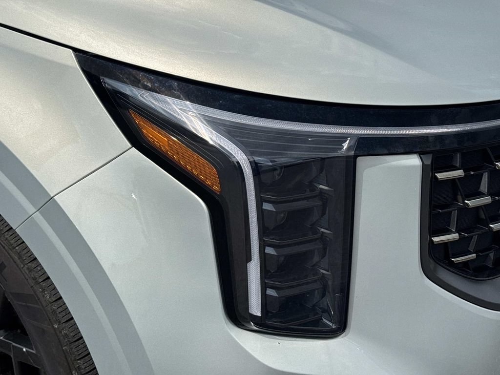 New 2025 Kia Carnival SX Prestige FWD image 9