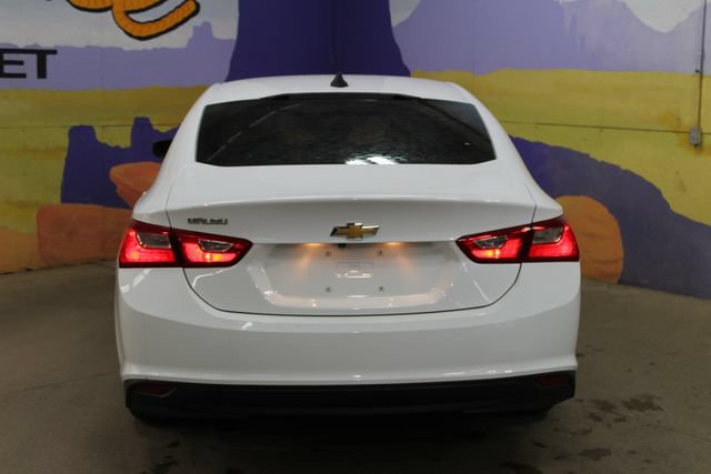 Used 2018 Chevrolet Malibu LS FWD image 3