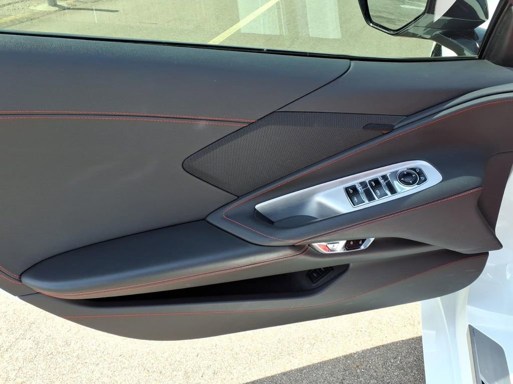 Used 2023 Chevrolet Corvette Stingray Convertible w/ 1LT RWD image 9