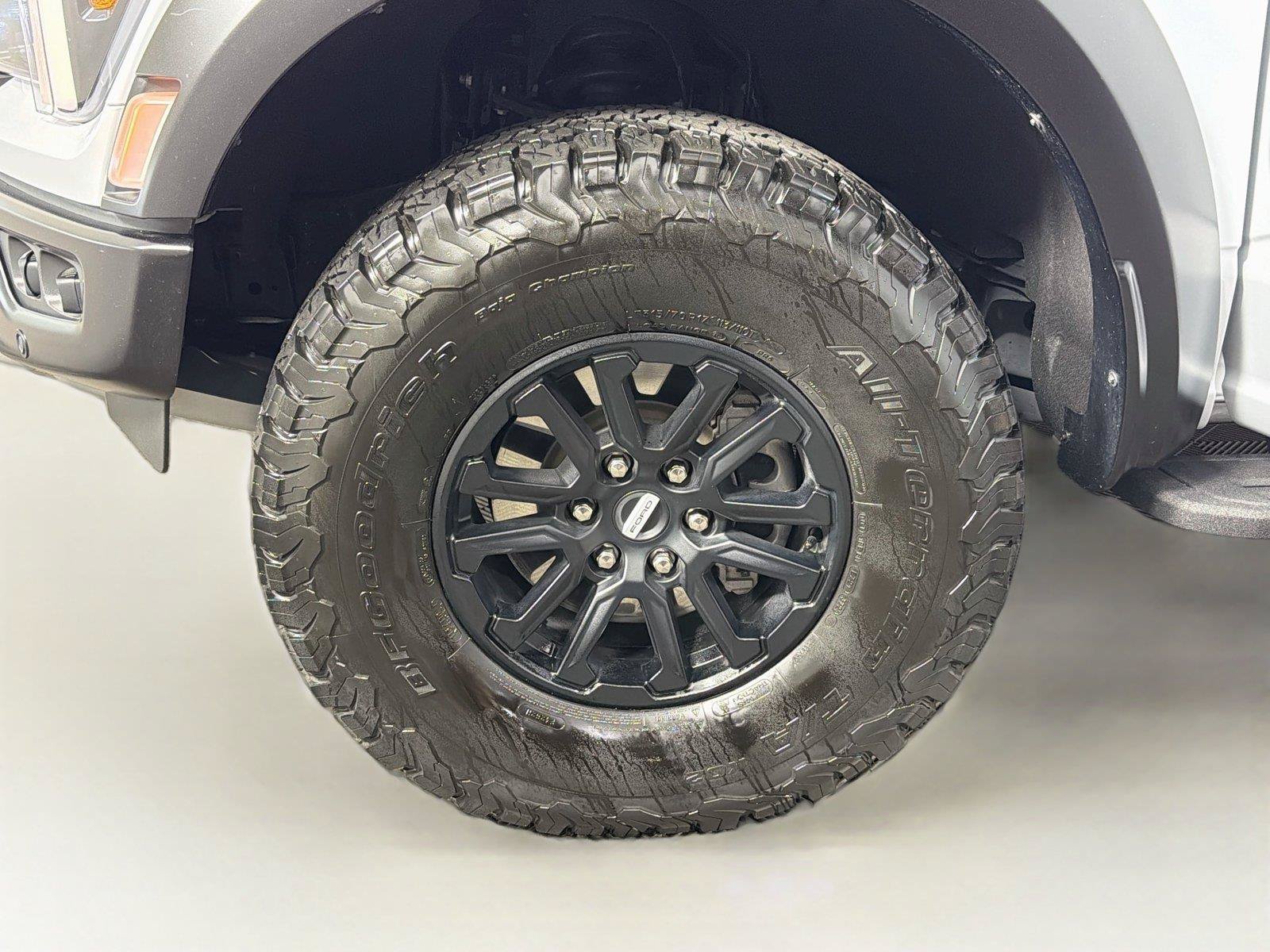 Used 2025 Ford F150 Raptor AWD/4WD image 34