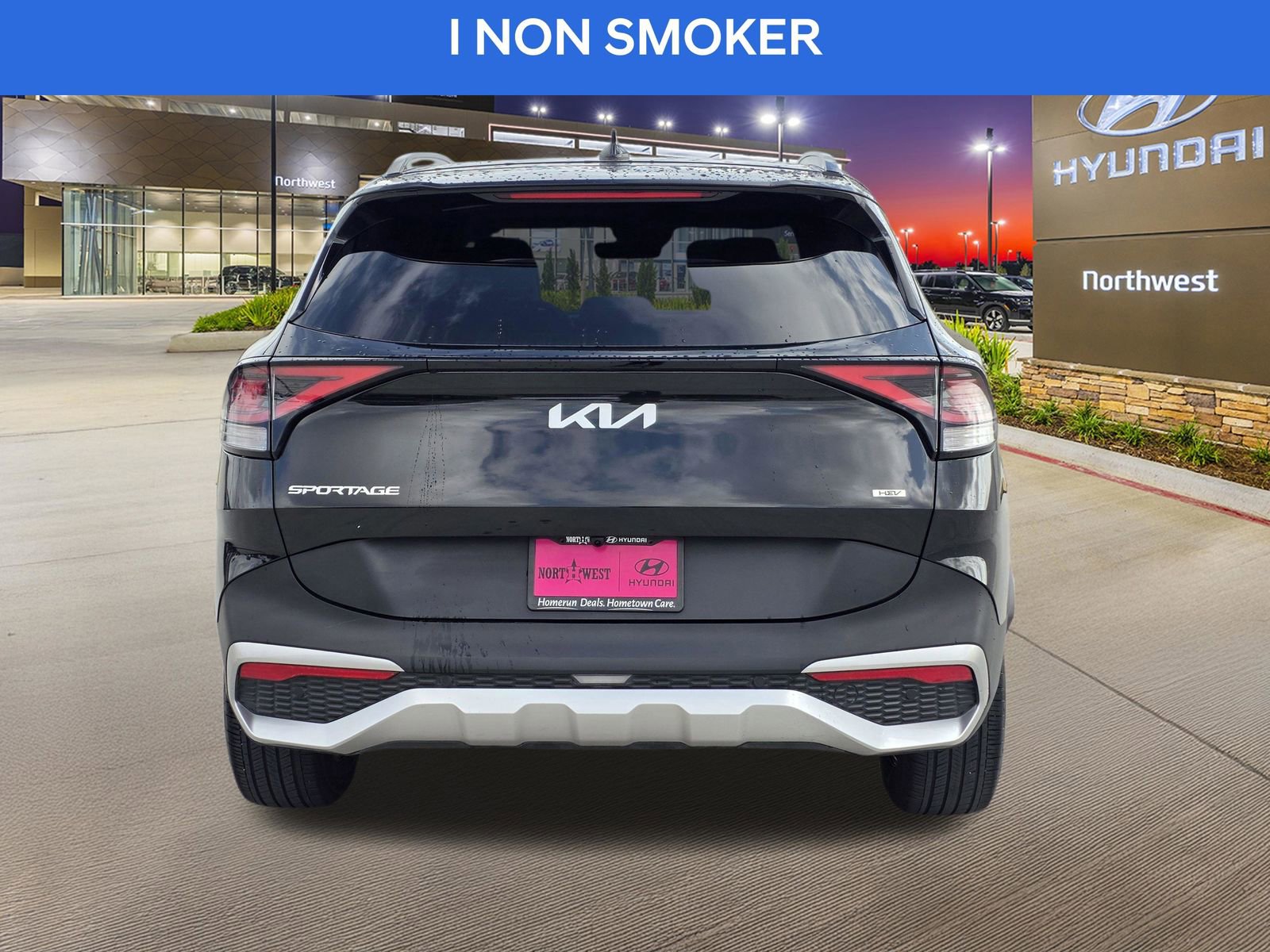 Used 2024 Kia Sportage EX w/ EX Premium Package image 8