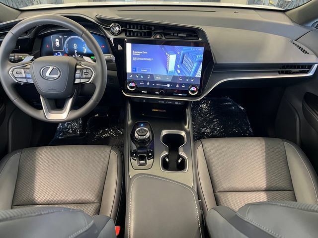 Used 2025 Lexus RZ 300e FWD image 42