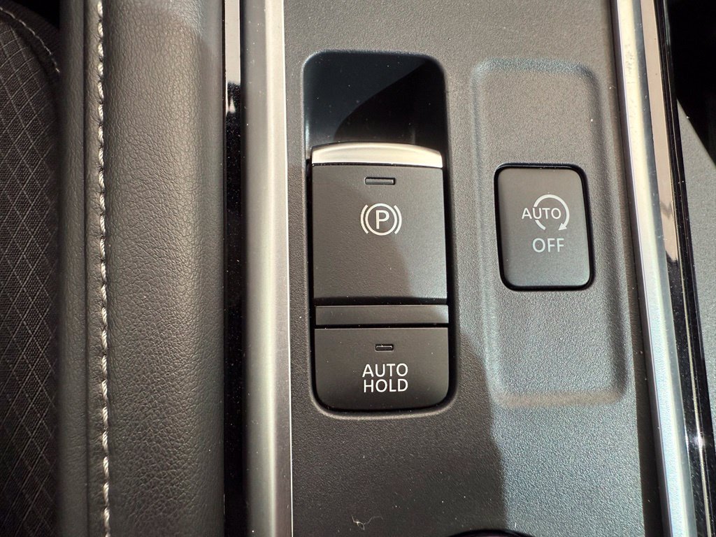 Used 2024 Nissan Pathfinder SV AWD/4WD image 21