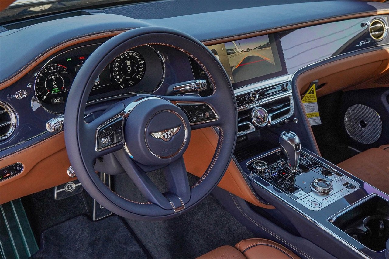 New 2026 Bentley Flying Spur Plug-In Hybrid image 2