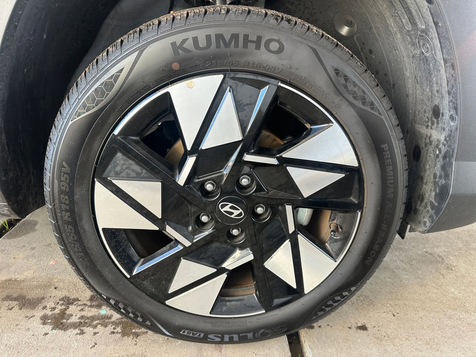 Used 2025 Hyundai Kona SEL image 30