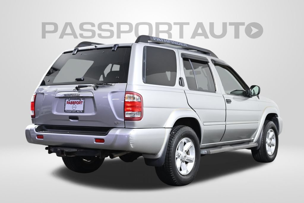 Used 2004 Nissan Pathfinder SE w/ (SRF) SE Sunroof Pkg AWD/4WD image 8