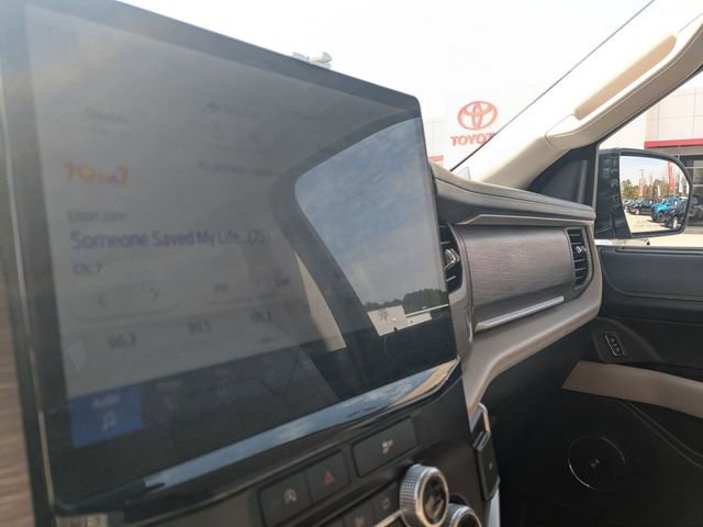 Used 2024 Ford Expedition Max Limited image 23