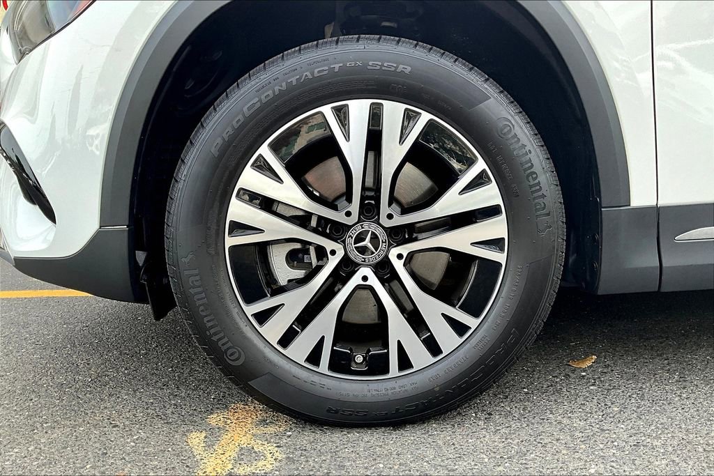Certified 2025 Mercedes-Benz GLA 250 4MATIC image 8