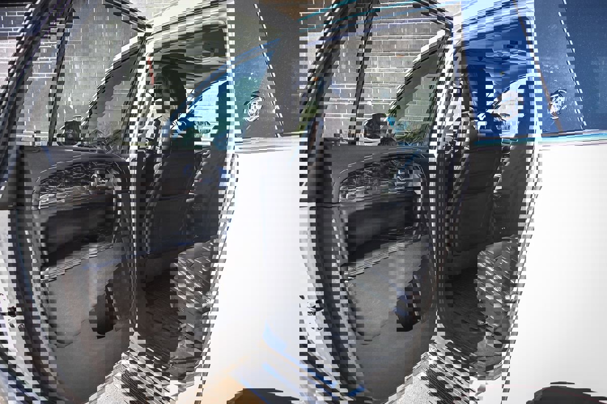 Used 2013 Buick Enclave Premium image 12