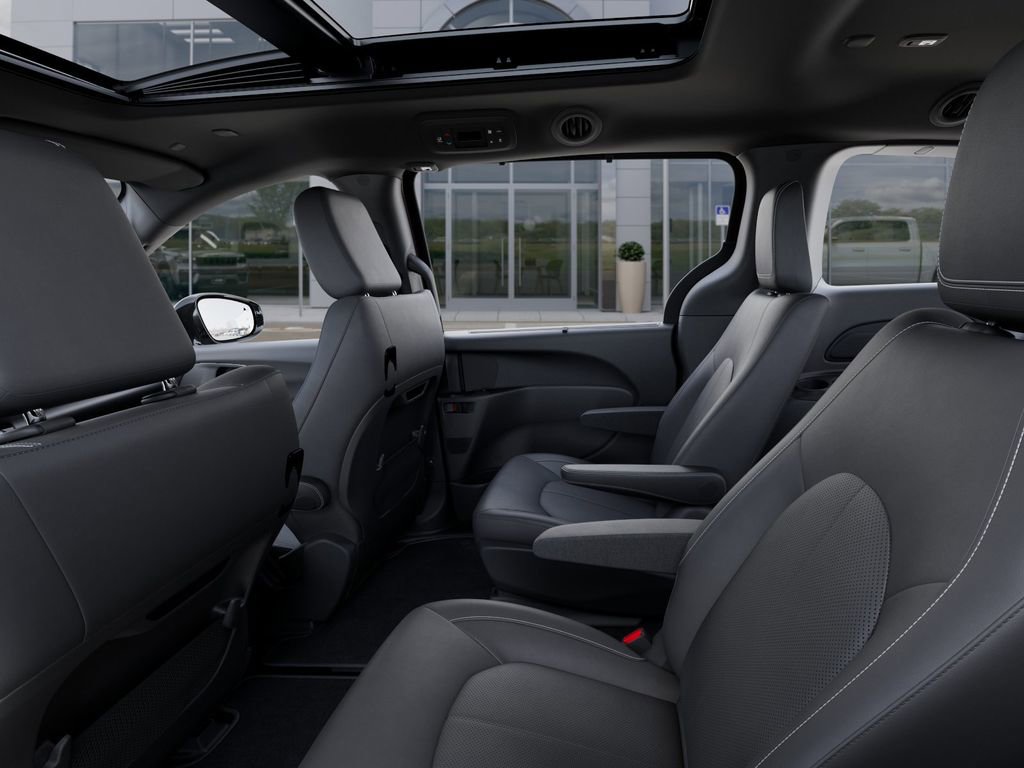 New 2026 Chrysler Pacifica Select AWD/4WD image 23