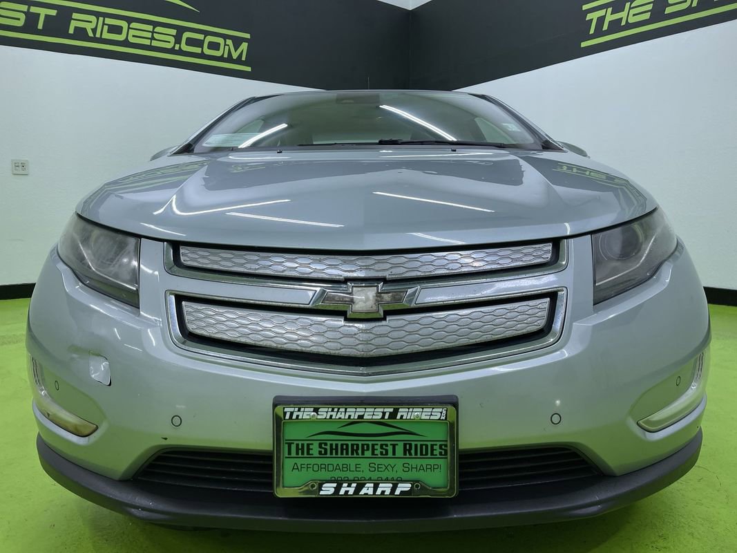 Used 2013 Chevrolet Volt w/ Enhanced Safety Package 2 image 3