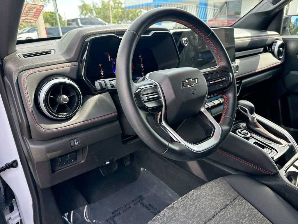 Used 2023 Chevrolet Colorado Z71 w/ Z71 Convenience Package 2 image 9