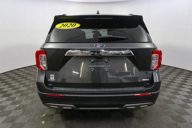 Used 2020 Ford Explorer XLT w/ Equipment Group 202A AWD/4WD image 8