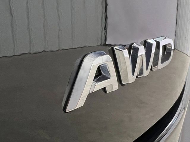 New 2025 Honda Pilot Touring image 5