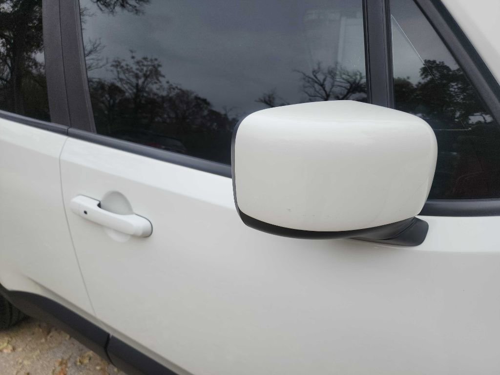 Used 2017 Jeep Renegade Latitude image 12