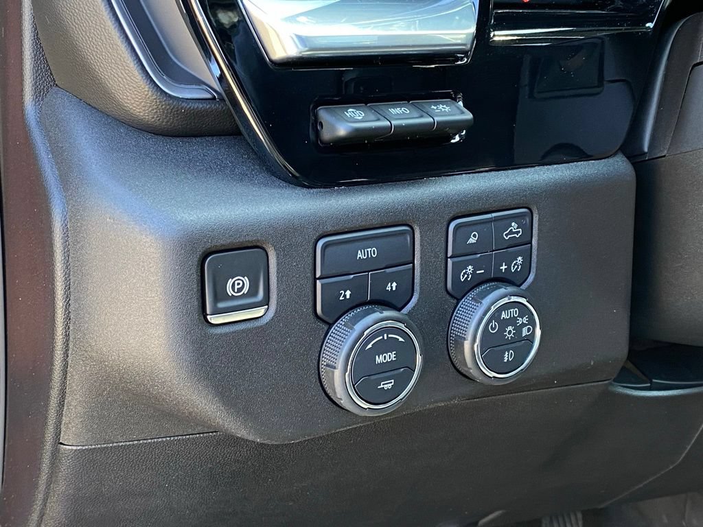 Used 2024 Chevrolet Silverado 1500 LTZ w/ LTZ Premium Package AWD/4WD image 12