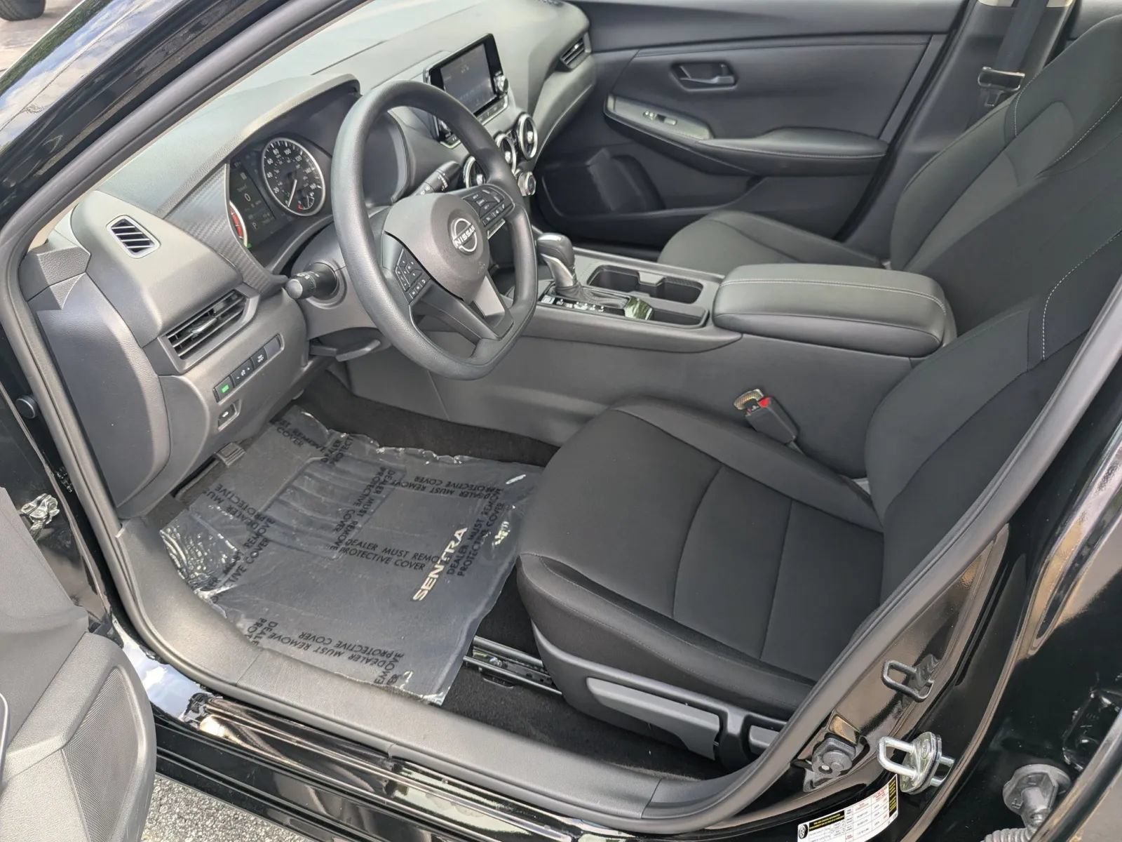 Used 2025 Nissan Sentra S FWD image 9