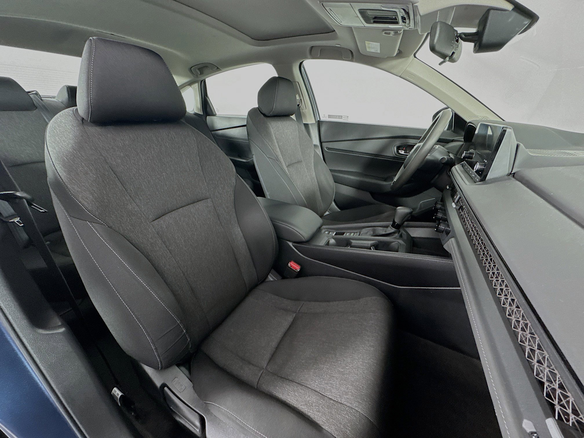 Certified 2023 Honda Accord EX image 27