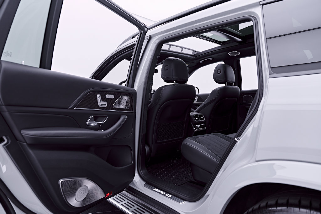 Used 2026 Mercedes-Benz GLS 63 AMG 4MATIC image 40