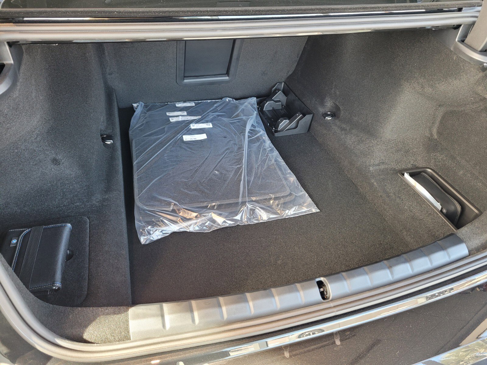 New 2026 BMW 740i w/ Executive Package image 15