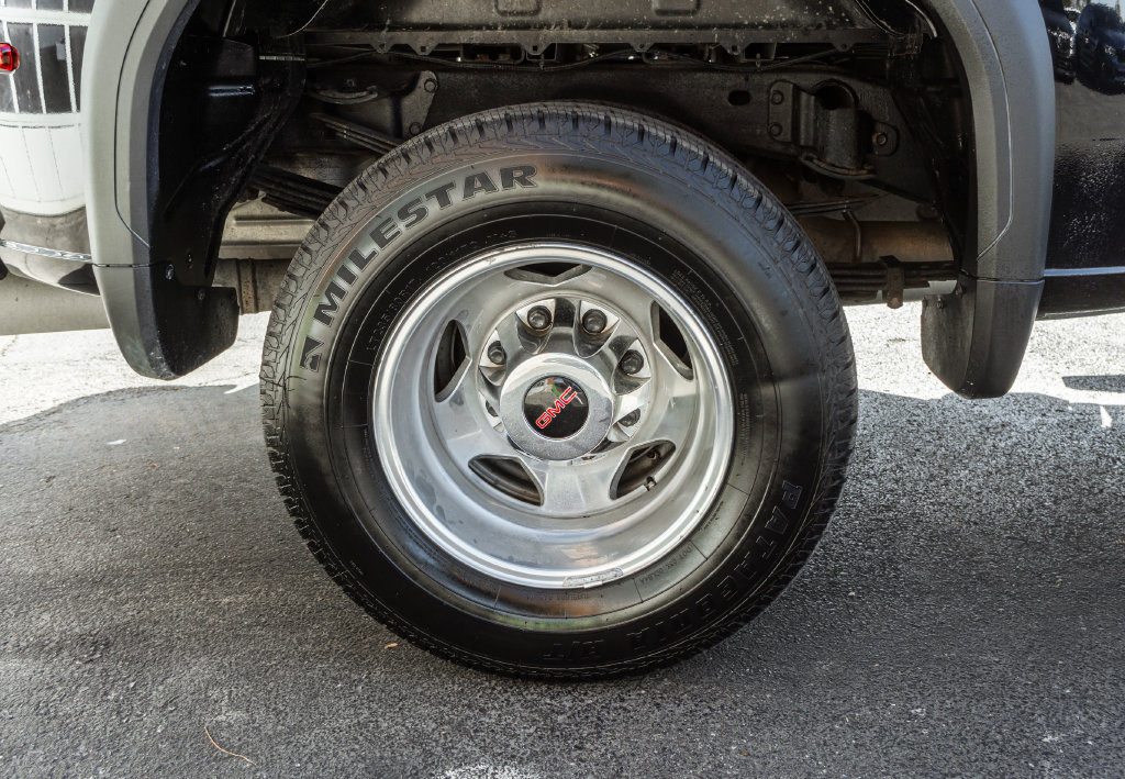 Used 2023 GMC Sierra 3500 Denali AWD/4WD image 33