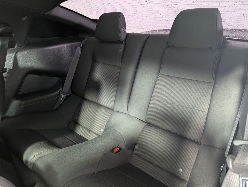 Used 2014 Ford Mustang Coupe RWD image 21