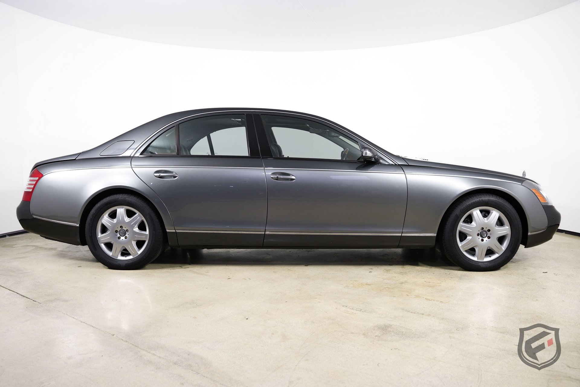 Used 2004 Maybach 57 image 10
