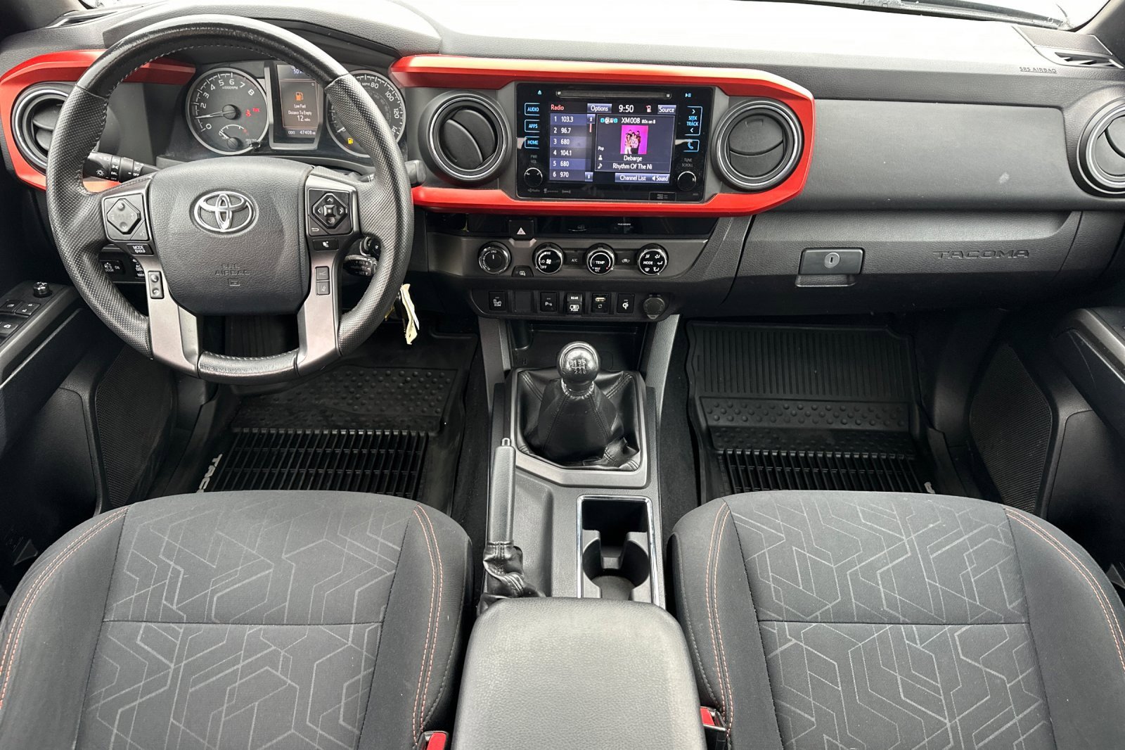 Used 2018 Toyota Tacoma SR image 13