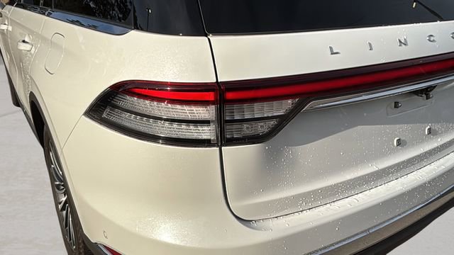 Used 2022 Lincoln Aviator Reserve w/ Equipment Group 201A image 34