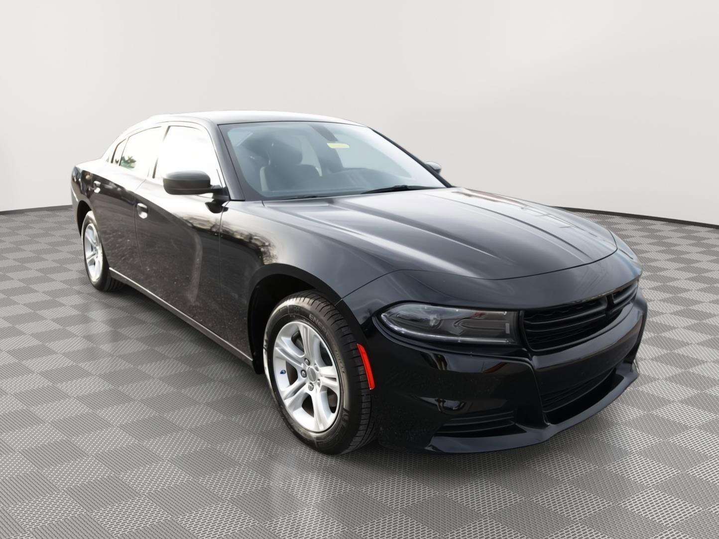Used 2023 Dodge Charger SXT image 3