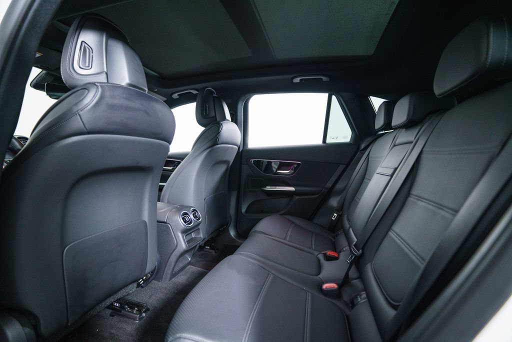 Certified 2025 Mercedes-Benz GLC 300 4MATIC image 35