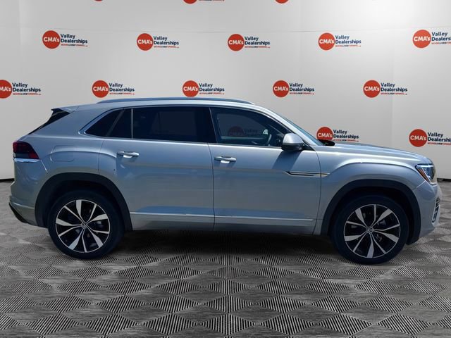 Used 2026 Volkswagen Atlas Cross Sport SEL Premium R-Line AWD/4WD image 6