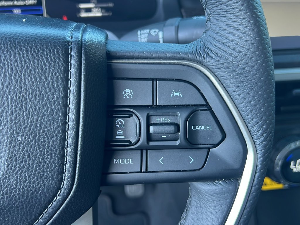Certified 2025 Toyota Tacoma Limited AWD/4WD image 20
