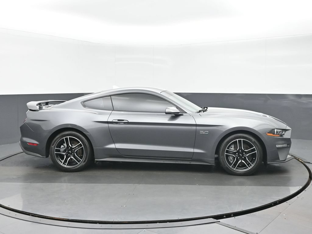 Used 2022 Ford Mustang GT Premium w/ Equipment Group 401A RWD image 2
