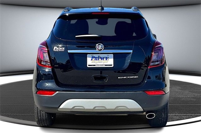 Used 2022 Buick Encore Preferred w/ Safety Package image 5